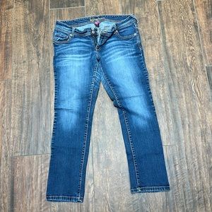 Ariya Jeans